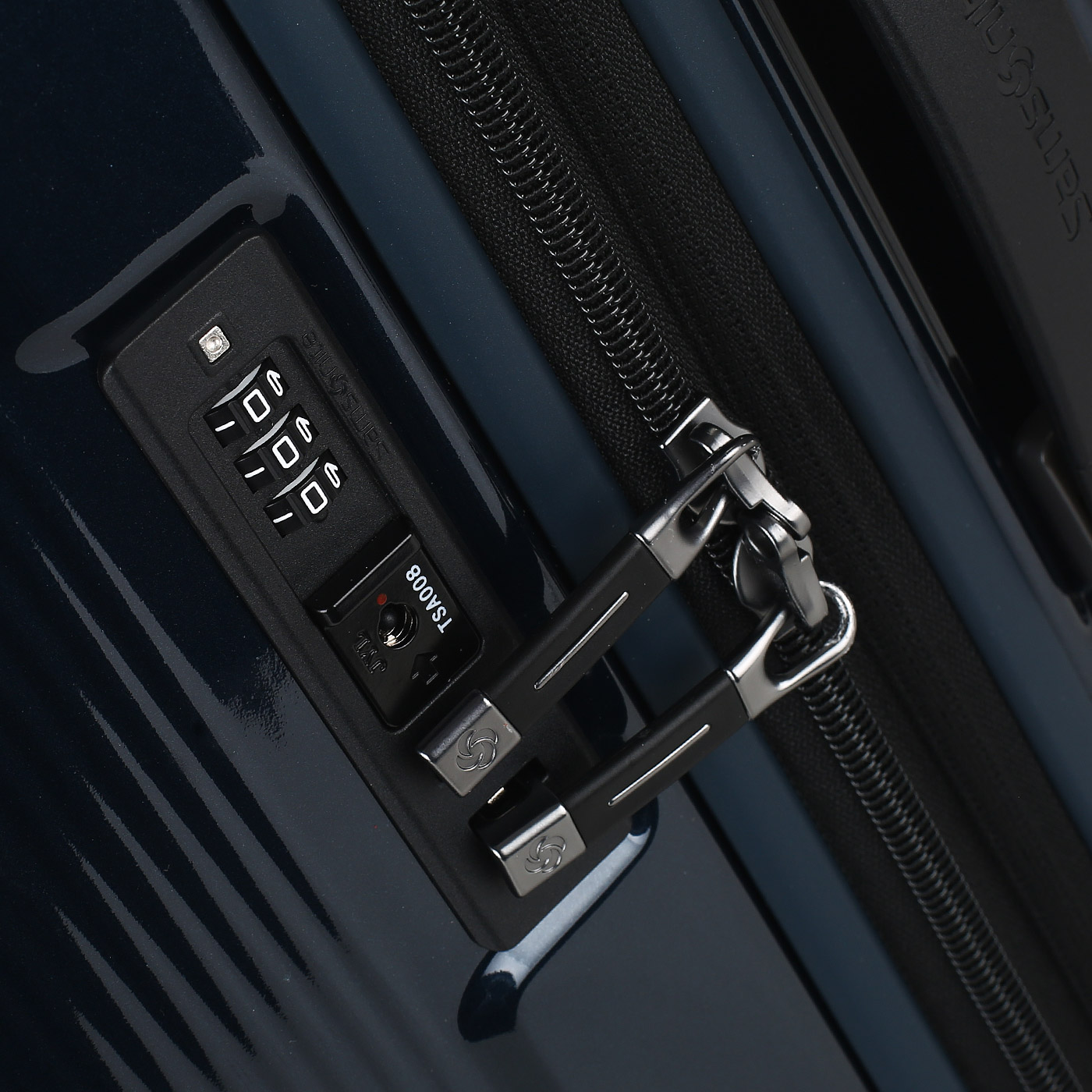 Чемодан Samsonite Nuon