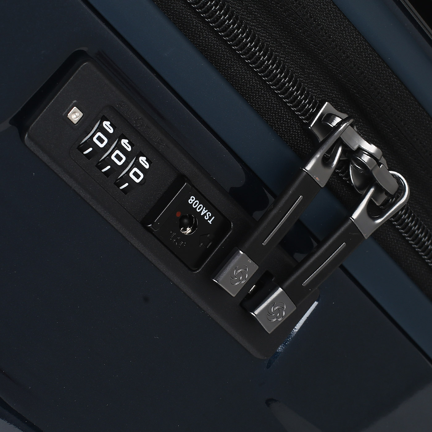 Чемодан Samsonite Nuon