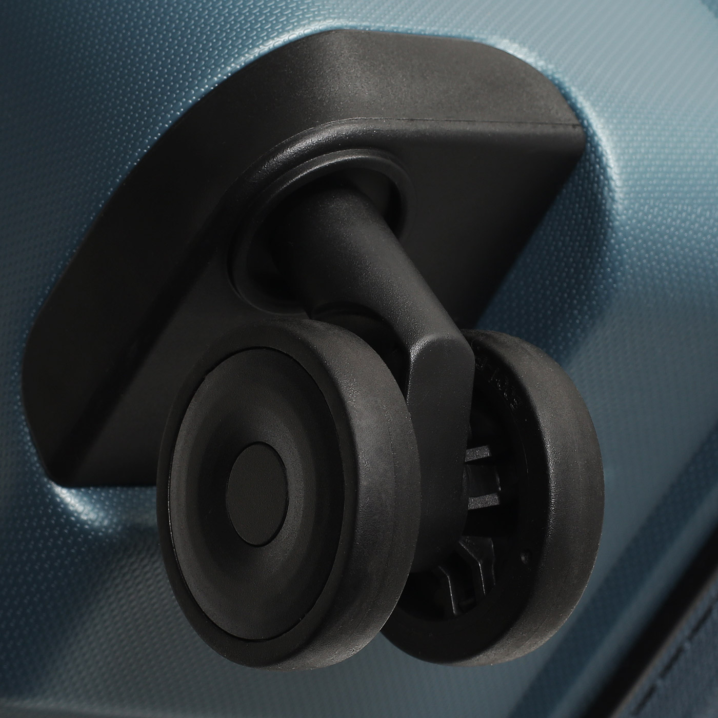 Чемодан большой L из полипропилена Eberhart Link