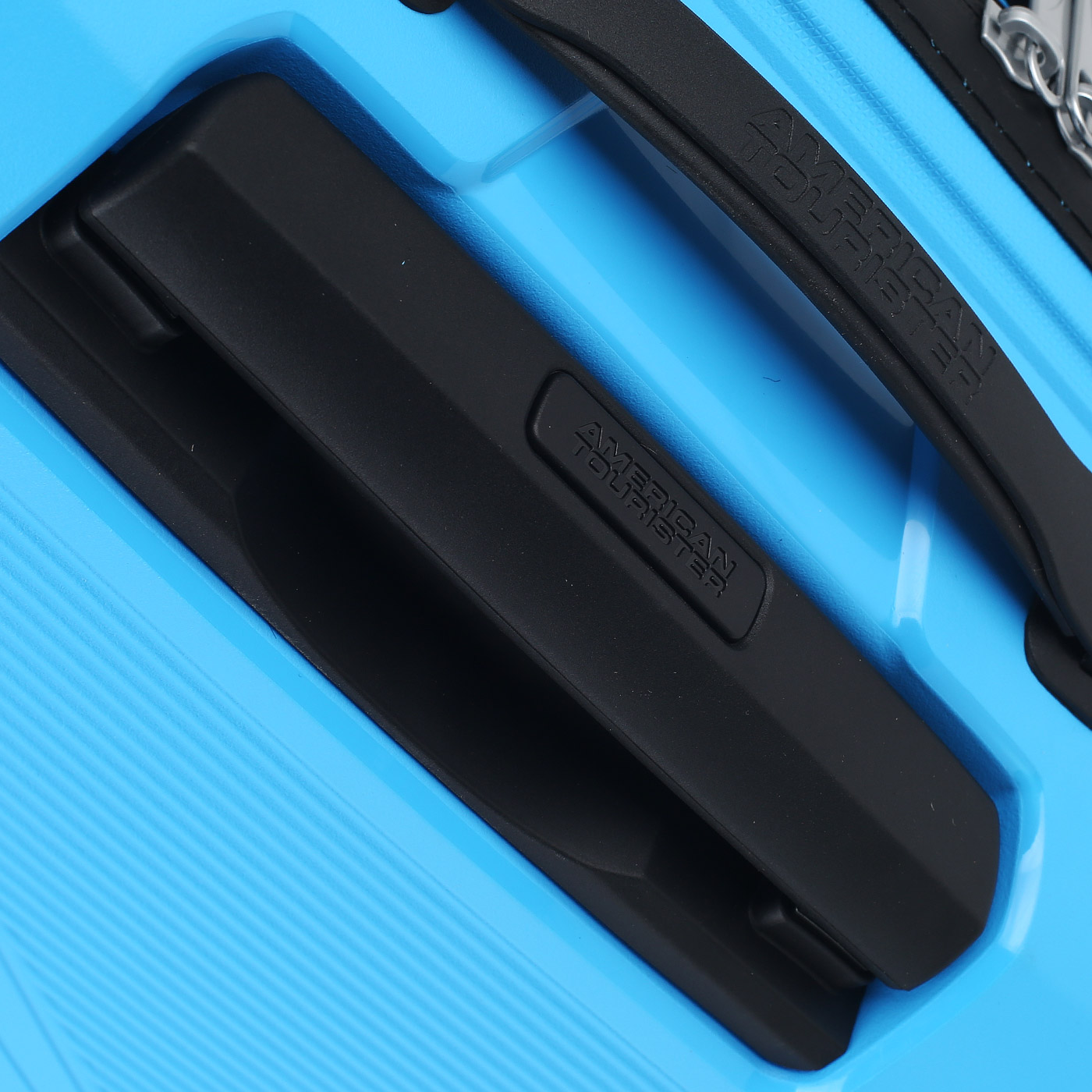 Чемодан American Tourister Airconic