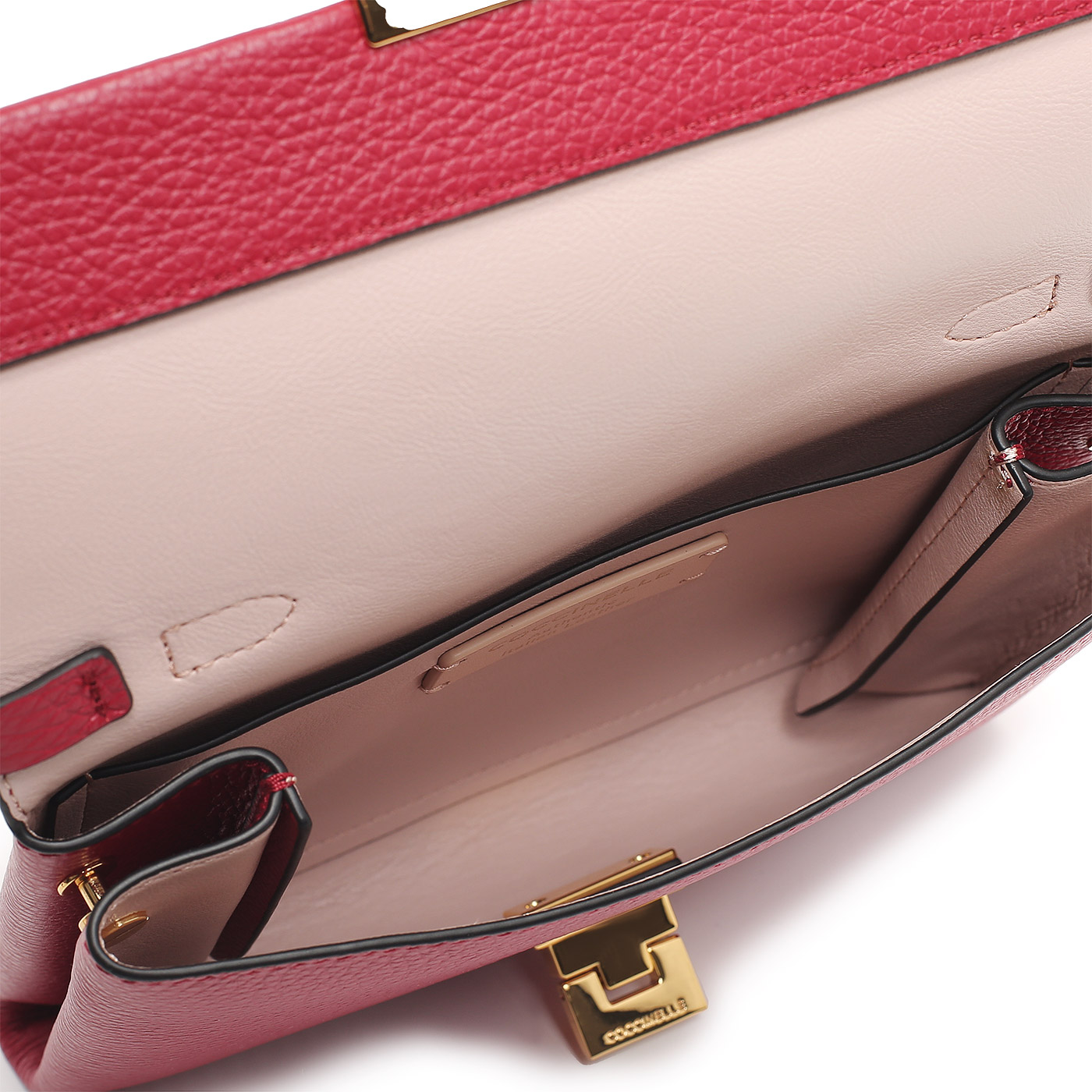 Кожаная сумка Coccinelle Arlettis